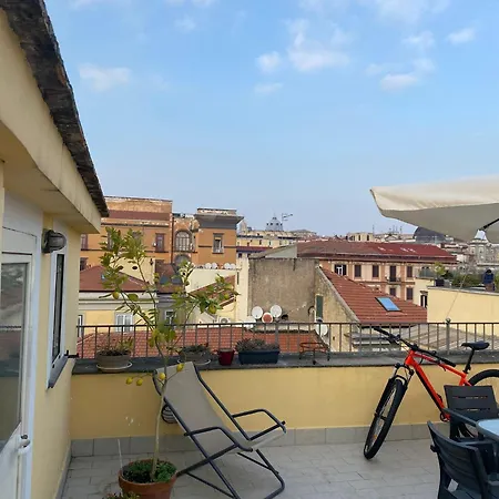 شقة Attico Spaccanapoli Con Mega Terrazzo *